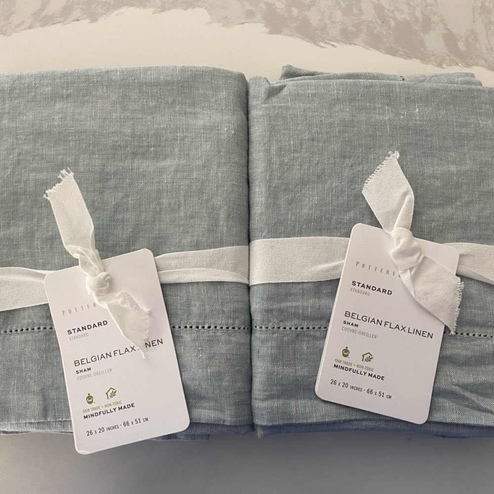 Selling these Belgian flax linen Potterybarn Shams!